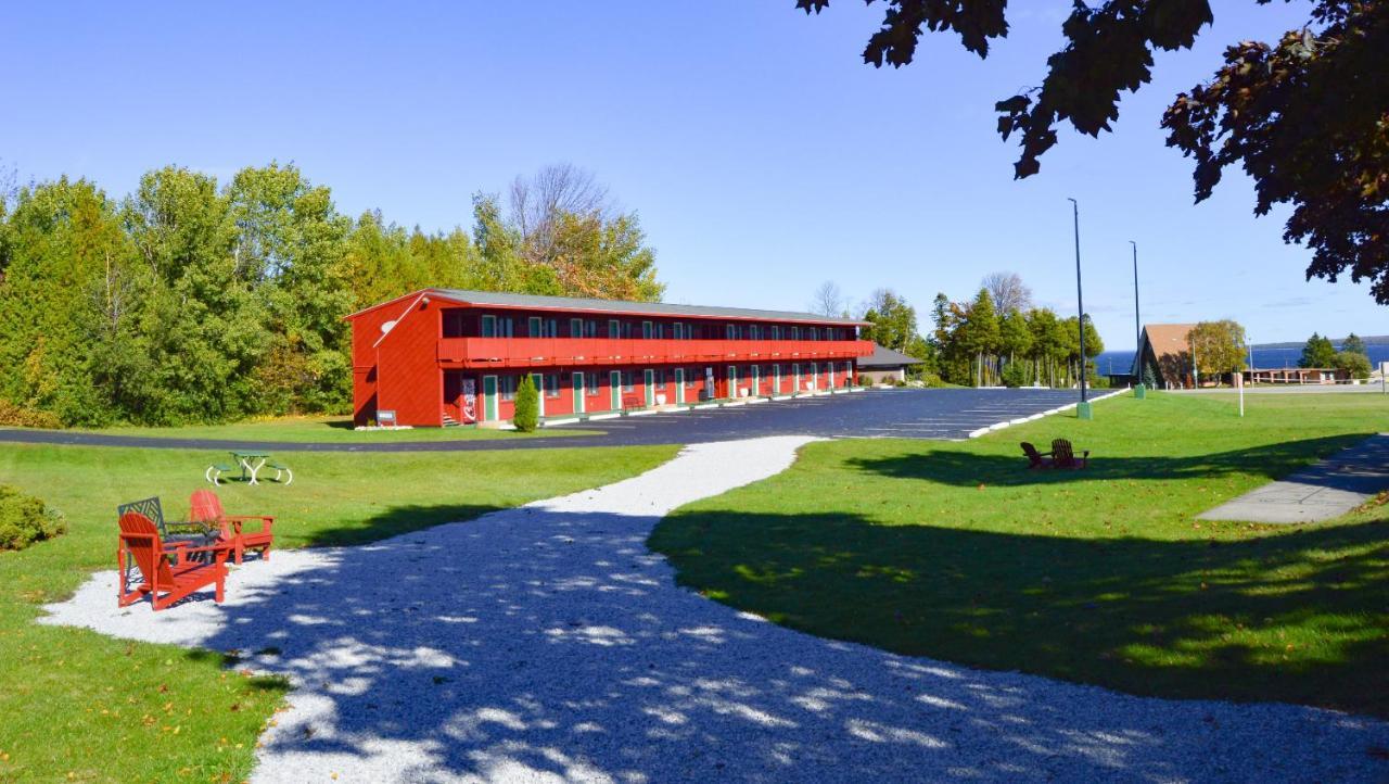 Cedar Hill Lodge St. Ignace Zewnętrze zdjęcie