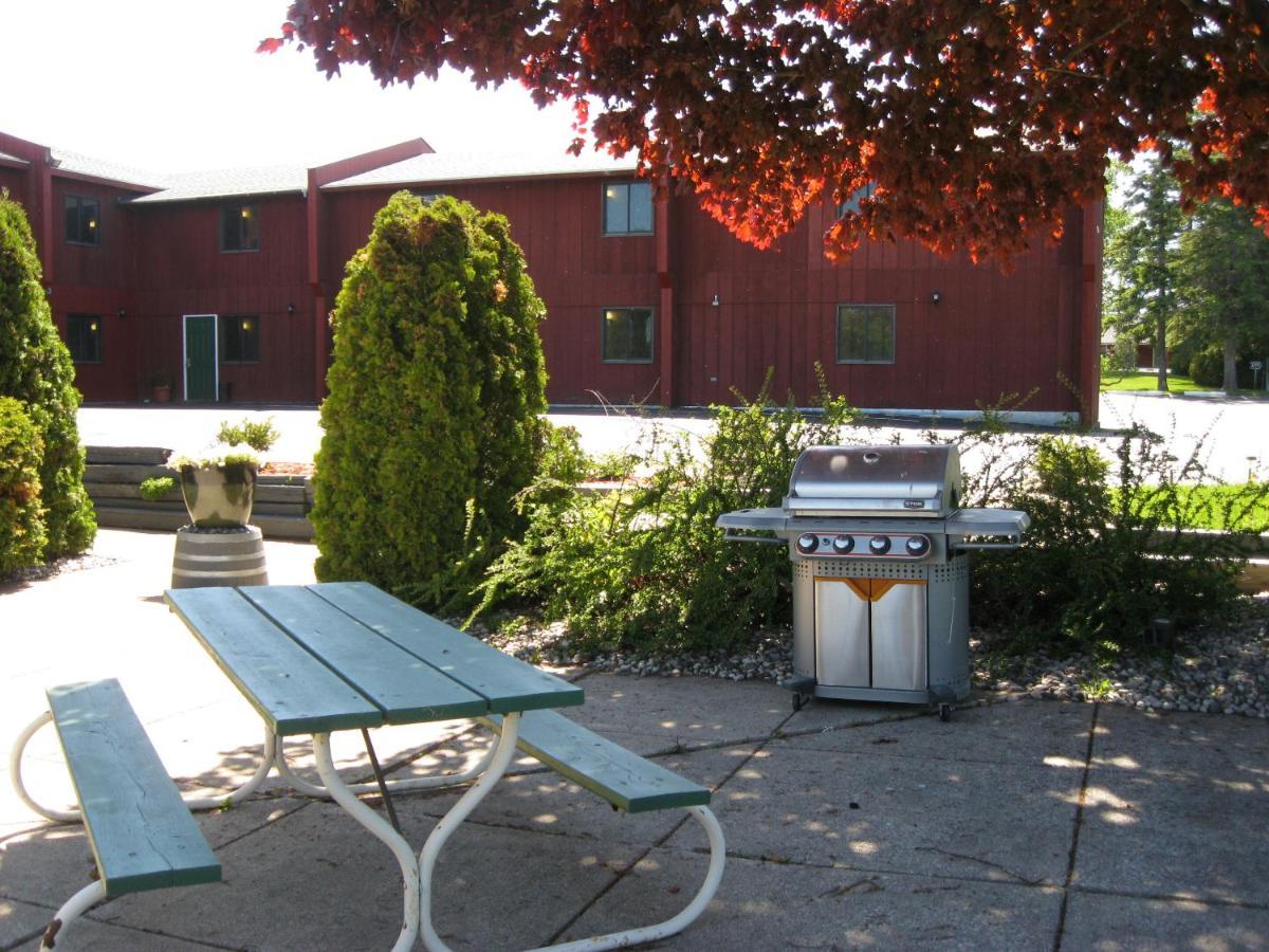 Cedar Hill Lodge St. Ignace Zewnętrze zdjęcie