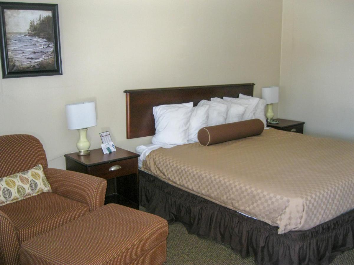 Cedar Hill Lodge St. Ignace Zewnętrze zdjęcie