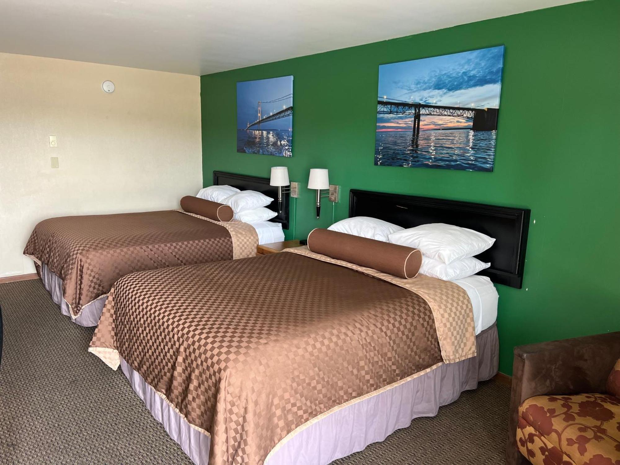 Cedar Hill Lodge St. Ignace Zewnętrze zdjęcie